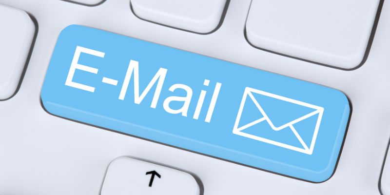 Gửi email lên hệ nhà cái 789win thống và đính kèm tệp liên quan nếu có